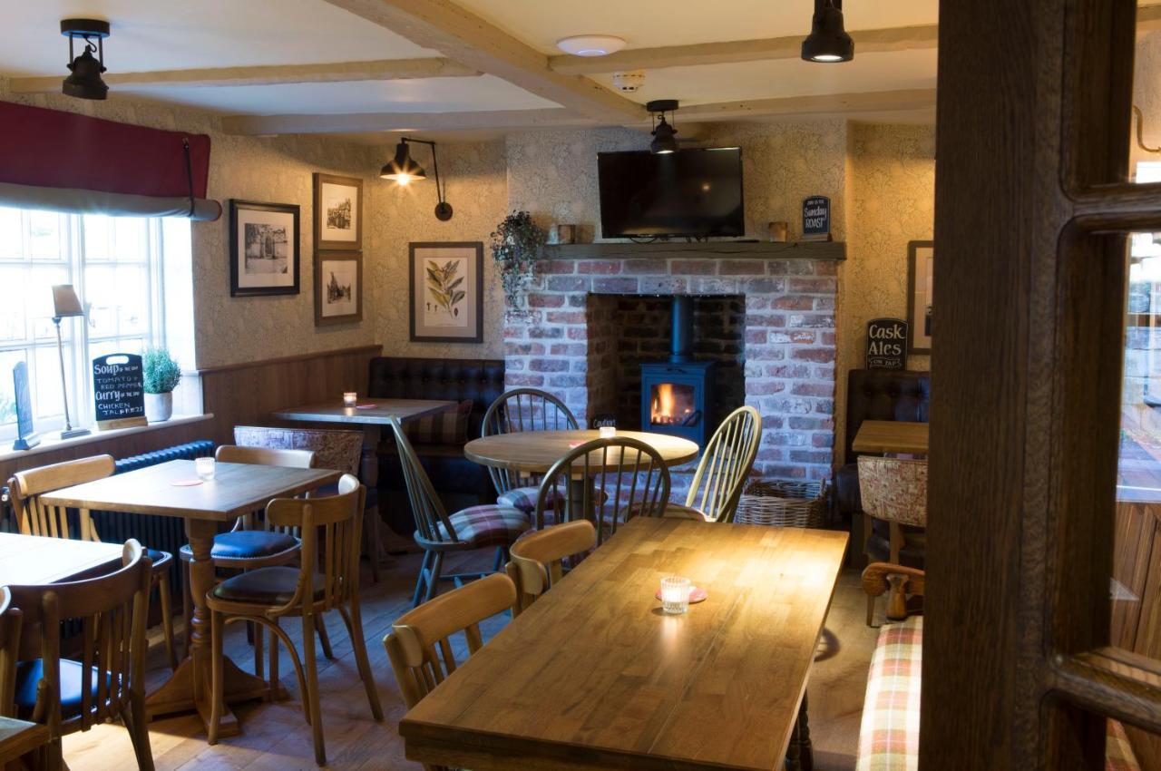 Red Lion Inn Little Budworth Eksteriør bilde